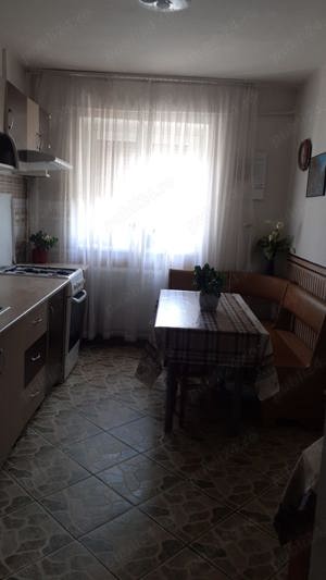 Apartament cu doua camere, confort 1, decomandat in zona Sud - imagine 6