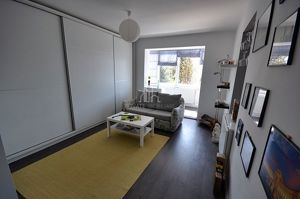 Apartament 2 Camere  De Inchiriat, Str Ion Buteanu, Dambu - imagine 2