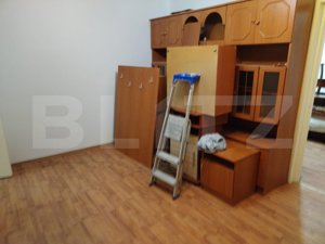 Apartament de vanzare, 2 camere, zona Micro 14 - imagine 5