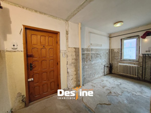 Apartament 2 camere semidecomandat 43 MP DE RENOVAT - Păcurari poștă - imagine 7