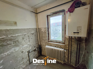 Apartament 2 camere semidecomandat 43 MP DE RENOVAT - Păcurari poștă - imagine 6