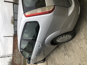 Ford focus 1,6 tdci 2008 si Ford focus 1,6 tdci 2009 accidentat ,porneste . - imagine 3