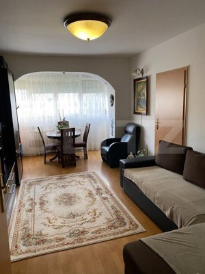 Apartament 3 camere, deomandate, 65 mp, în zona Narcisa - imagine 3