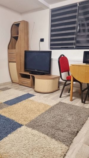 Închiriez apartament mobilat la casa în centrul Craiovei  - imagine 7