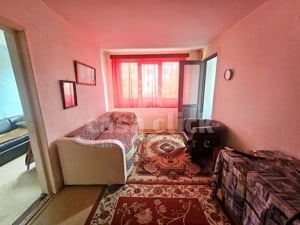 Apartament 3 camere Micro 13B, simplu, etaj 3