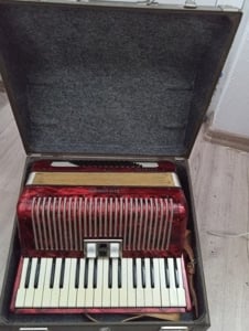 Acordeon Hohner 72 basi 