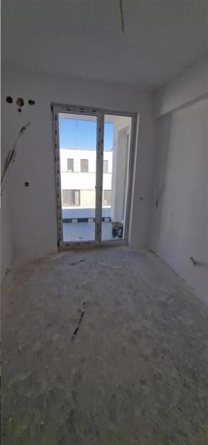 Apartament cu 3 camere 2 bai 2 balcoane de vanzare zona Brana - imagine 5