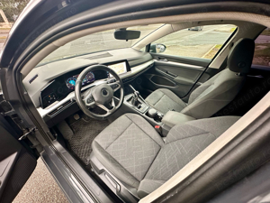 Volkswagen Golf 8 2.0 Tdi 116 cp 2021 - imagine 8