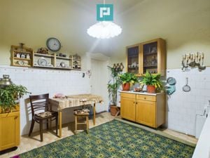 Apartament la casă cu 2 camere zona Boul Roșu - imagine 8