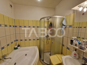 Apartament 4 camere 2 bai 89 mpu loc parcare in inima orasului Sibiu - imagine 6