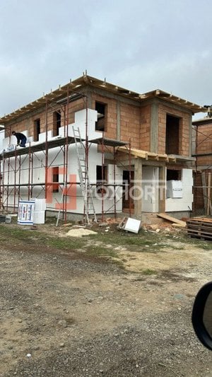 Duplex cu 4 camere de 136 mp si 3 bai, zona Dumbravita - imagine 11