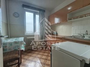 Apartament 2 camere, decomandat, necesita renovare, zona Dambovita. - imagine 3