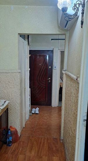 Apartament cu 3 camere, etaj intermediar - Micro 17 - imagine 4