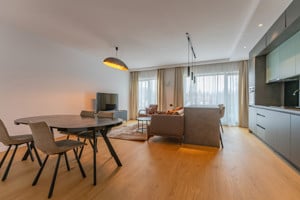 Apartament spațios cu 3 camere in centrul Brasovului. - imagine 6