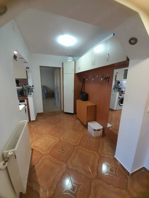 vand apartament 2 camere - imagine 5