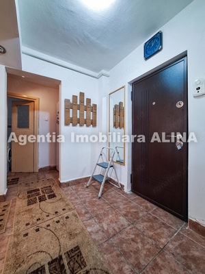 Ap. 2 camere in Deva, Bld. Iuliu Maniu, 46mp, decomandat, et. 9, mobilat si utilat... - imagine 5