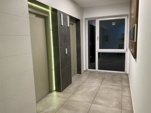 Apartament "chic" - imagine 10