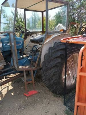 Vand tractor FORD E 5000 2014