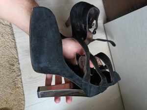 Pantofi cu toc ROBERTO CAVALLI Pumps piele intoarsa Nr.39