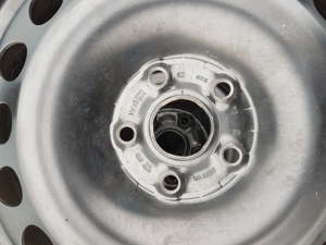 Roti iarna Audi Q3, 215/65 R17 99H, jante otel OE Audi 5QF 601 027 J/K - imagine 6