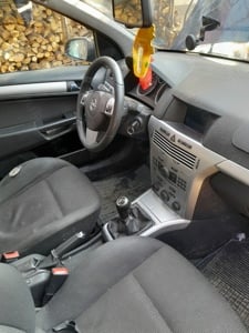 Vând, dezmembrez Opel Astra H,