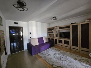 Vand apartament cu 2 camere, zona Terra - imagine 2