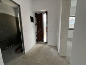 Duplex 4 Camere 369 Teren| Intrare in Mosnita Noua - imagine 4