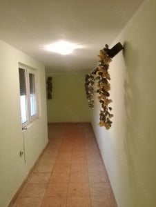 Vând casa la cheie mobilată complet 3 dormitoare bucătărie baie gradina mare pentru  