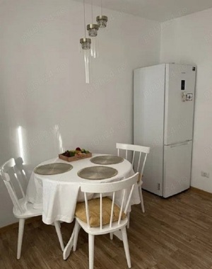 Pe Bulevardul Mihai Viteazul ofer chirie apartament cu 2 camere decomandate - imagine 8