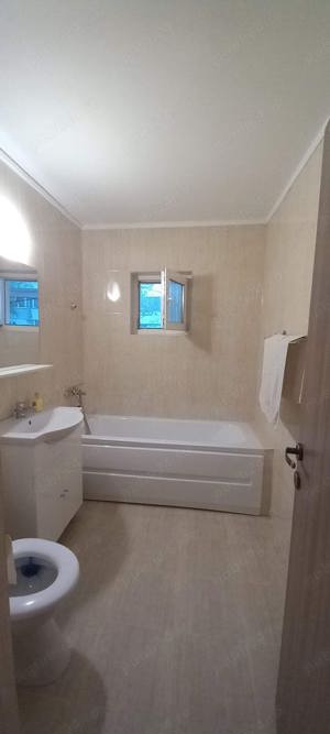 Închiriez apartament 2 camere