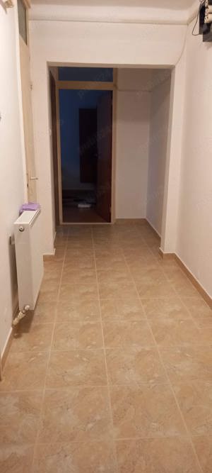 Închiriez apartament 2 camere - imagine 3