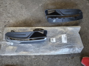 Grila stanga bara fata Renault Laguna  - imagine 4