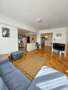 Inchiriez apartament 5 camere, Republicii pietonal,ultracentral, chirie gratis - imagine 3