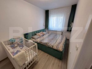 Apartament 3 camere, 70 mp, zona Cetate - imagine 2