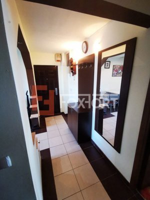 Apartament 2 camere, Zona Aradului - Bloc cu acoperis  - imagine 5