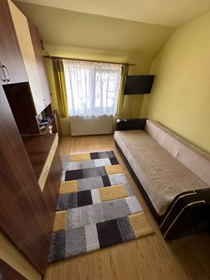 Apartament cu doua camere plus living generos , zona Bradet  - imagine 11