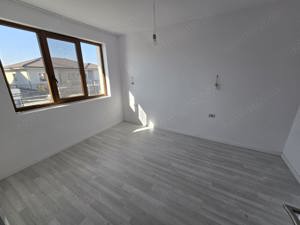 1 2 Duplex de Vânzare într-o Locație Excelentă! - imagine 5