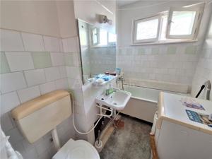 Apartament 2 camere semidecomandat zona Orizont - imagine 4