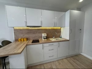 Apartament o camera de vanzare zona Aradului