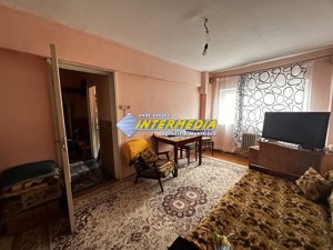 Apartament 3 camere decomandat de vanzare Alba Iulia zona Cetate - imagine 4