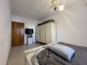 Apartament cu 5 camere, Zona Lipovei - imagine 7