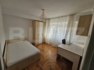 Apartament cu 4 camere, 98 mp, zona-Nufarul - imagine 2