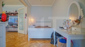 Apartament ultracentral de lux, 3 camere, afacere activă pe Booking 9.9/10 - imagine 2