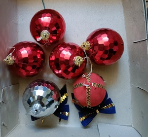 Globuri si ornamente pom craciun