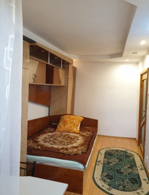 De inchiriat apartament 2 camere decomandat transformat in 3 camere,  250 Euro. - imagine 5