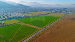 Teren 6,100 mp Brasov / Intravilan/Sacele/Disponibilitate schimb - imagine 7