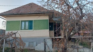 Casa de caramida in loc. Sincai (la 26 de km de Tg. Mures) - imagine 4