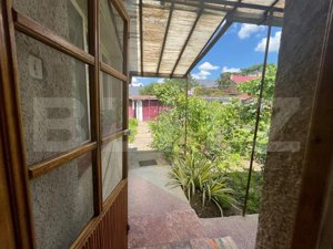 Casă cu 3 camere, 161 mp, cu curte comună, zona-ultracentral - imagine 3