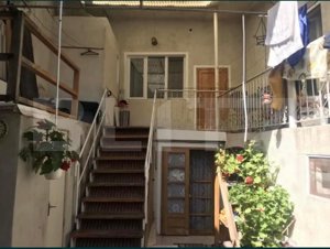 Casă tip P+1 în curte comună, 120 mp, central, lângă Judecătoria Satu Mare - imagine 2