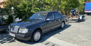 Dezmembrez Mercedes W124 1985